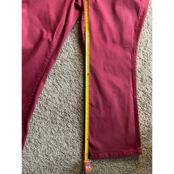 Torrid Bombshell Flare High-Rise Jeans - Size 20S*** - Picture 9 of 9